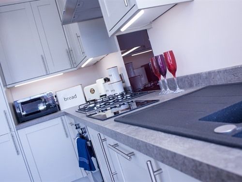 Lux Aparts Wakefield Central 8