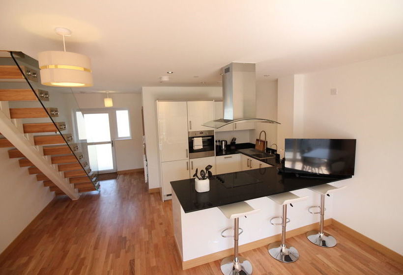 Grand Central Apartments Peymans 1