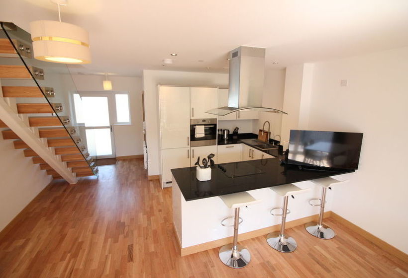 Grand Central Apartments Peymans 10