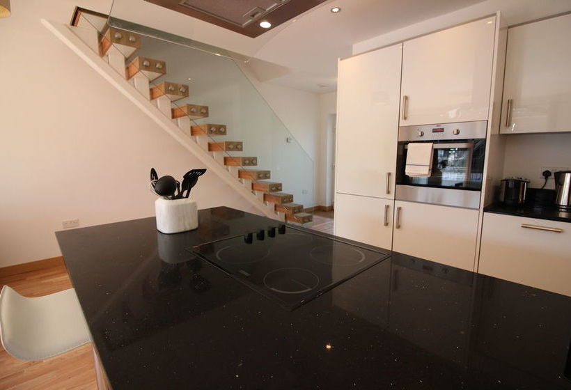 Grand Central Apartments Peymans 8