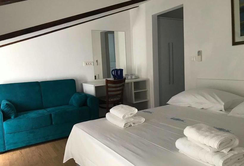 Hotel Pansion Dela 18