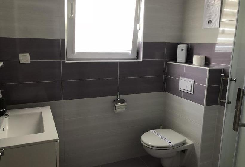 Hotel Pansion Dela 5