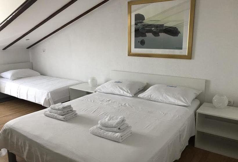 Hotel Pansion Dela 6