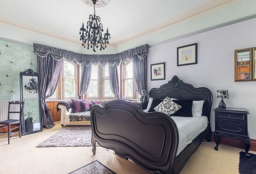 Bed & Breakfast Woodside Villa