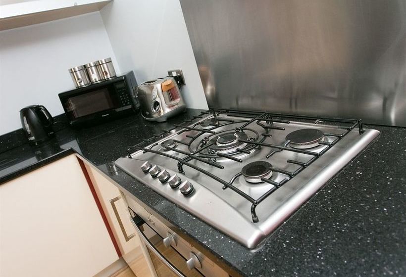 Queens Quarter Apartment Portrush 16