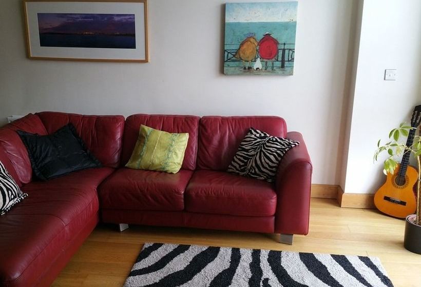 Queens Quarter Apartment Portrush 18