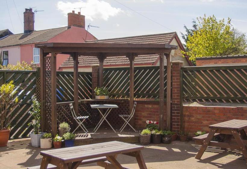 Hôtel (catégorie 1/2 *) The Tramway