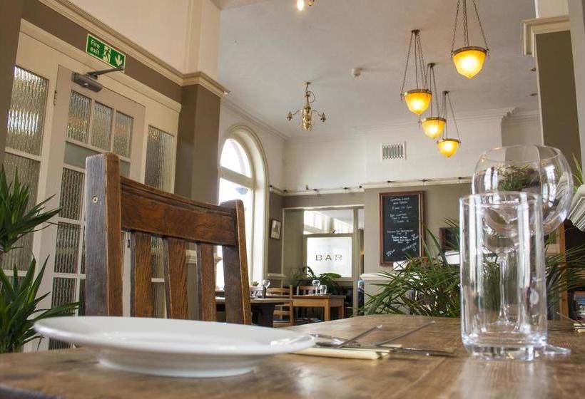 Hostal The Tramway 1