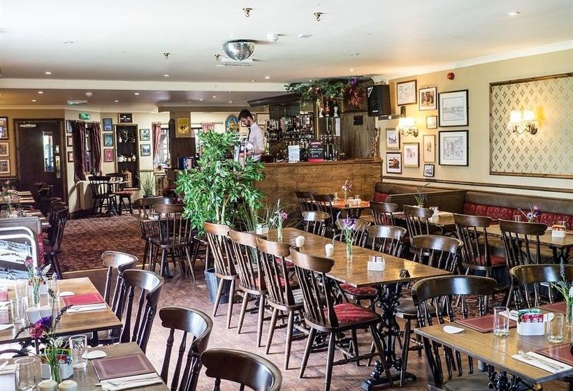 Hostal The Golf Tavern 17