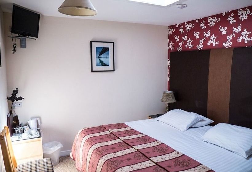 Hostal The Golf Tavern 3