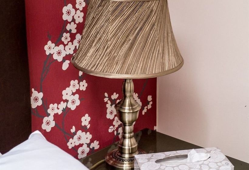 Hostal The Golf Tavern 7