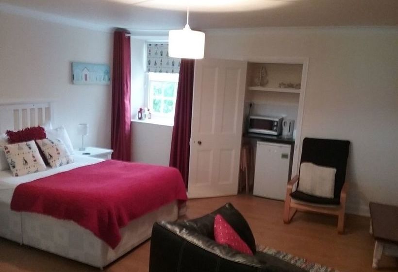 Stowe Barton Bed & Breakfast 2