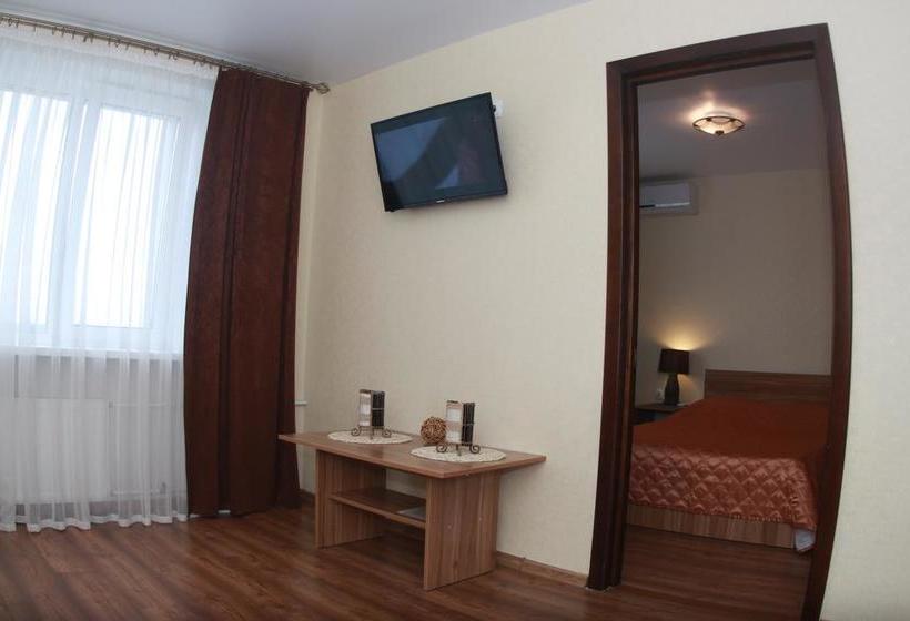 Hotel Oktyabrskaya 14