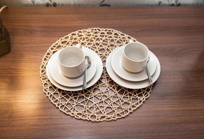 Hotel Oktyabrskaya 16