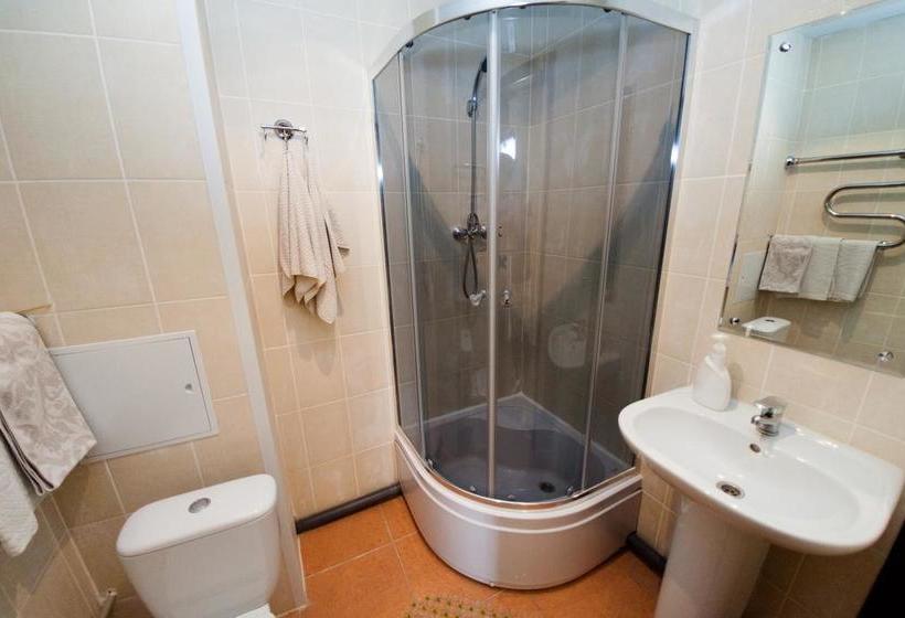 Hotel Oktyabrskaya 17