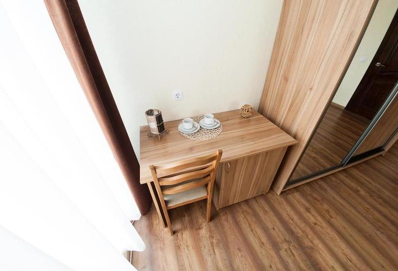 Hotel Oktyabrskaya 6