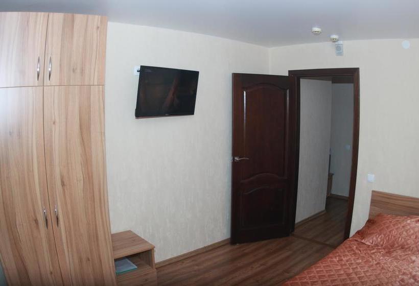 Hotel Oktyabrskaya 7