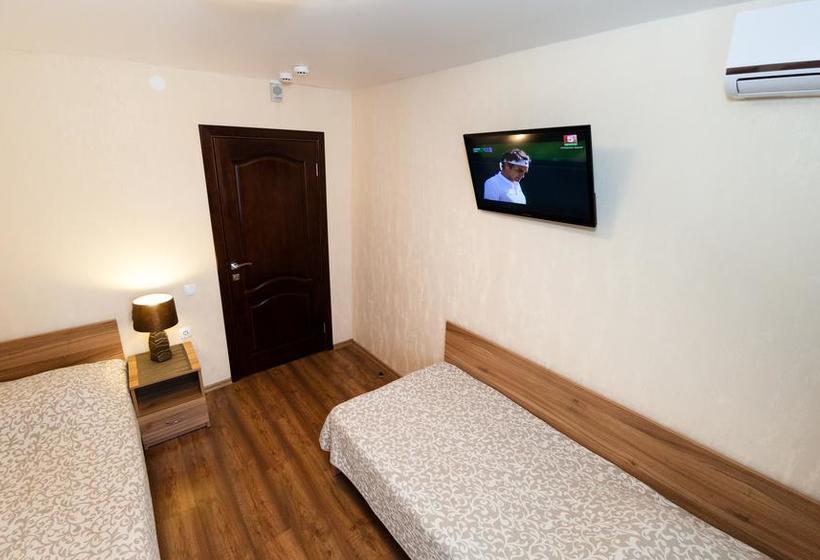 Hotel Oktyabrskaya 9