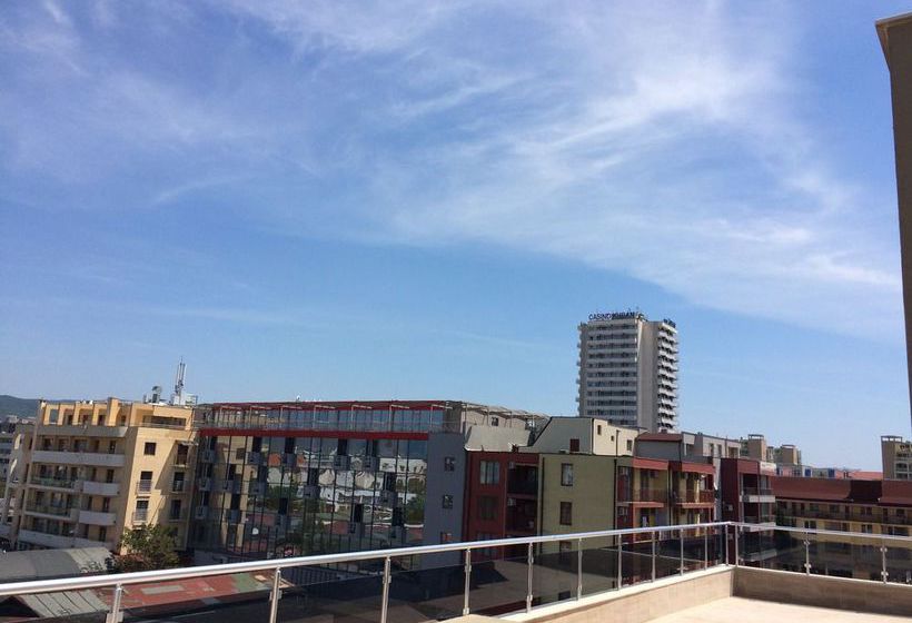 Palm Residence Deluxe Studios 1