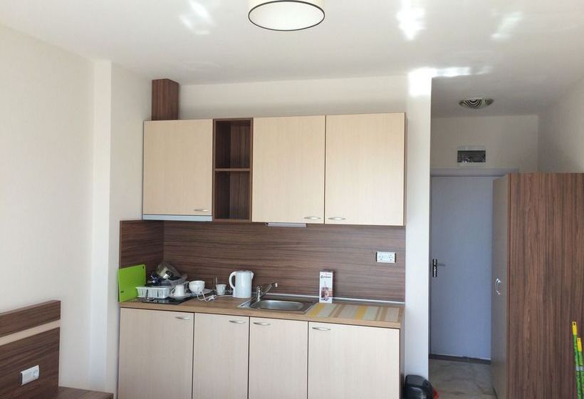 Palm Residence Deluxe Studios 3