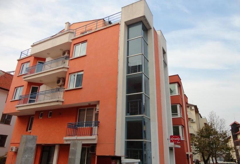 Hotel Antares