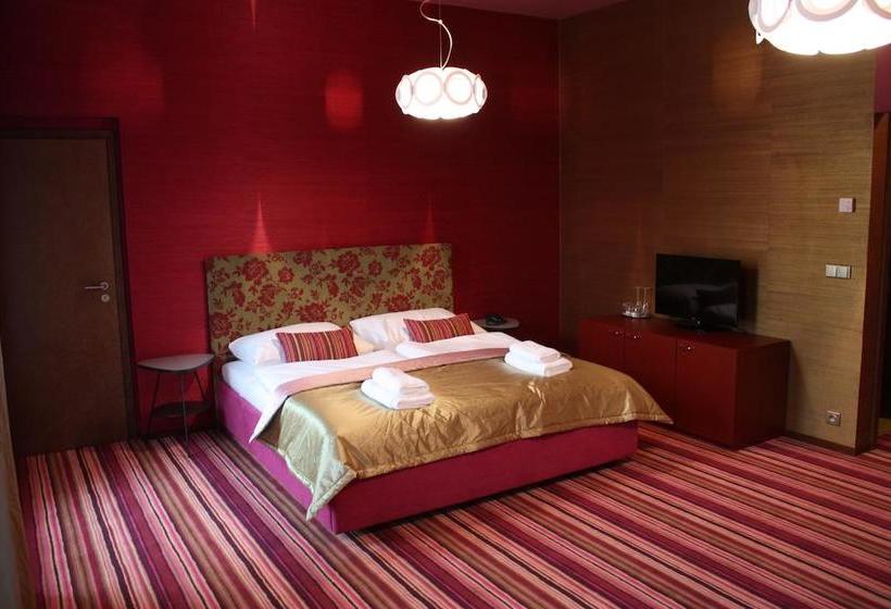 Hotel Rajska Zahrada 13