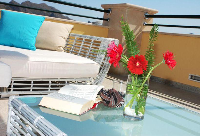 Aparthotel Galeon Suites 