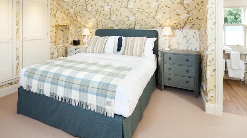 The Loch Lomond Arms Hotel