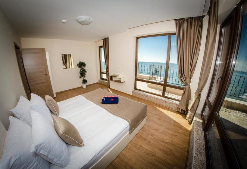 Premier Fort Beach Hotel