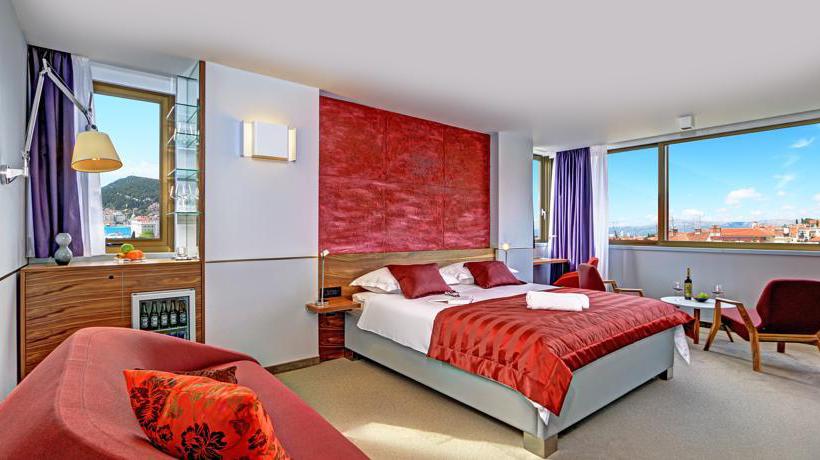 Bed & Breakfast Horizon Luxury Suites