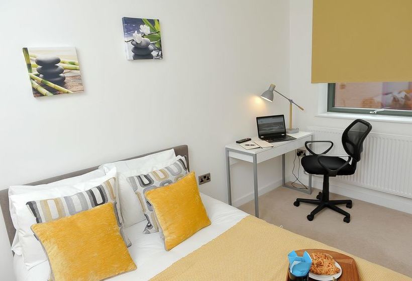Select Serviced Accommodation - Garrard House