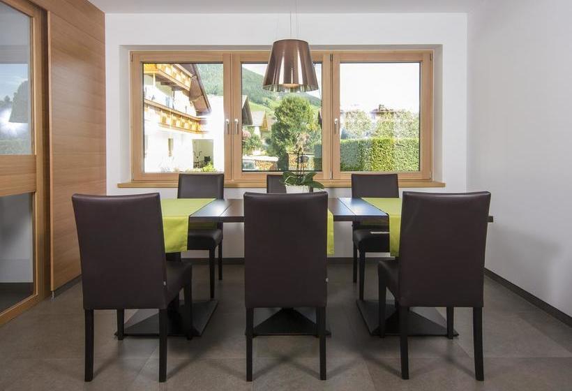 Hotel Guggenberger Pension 2