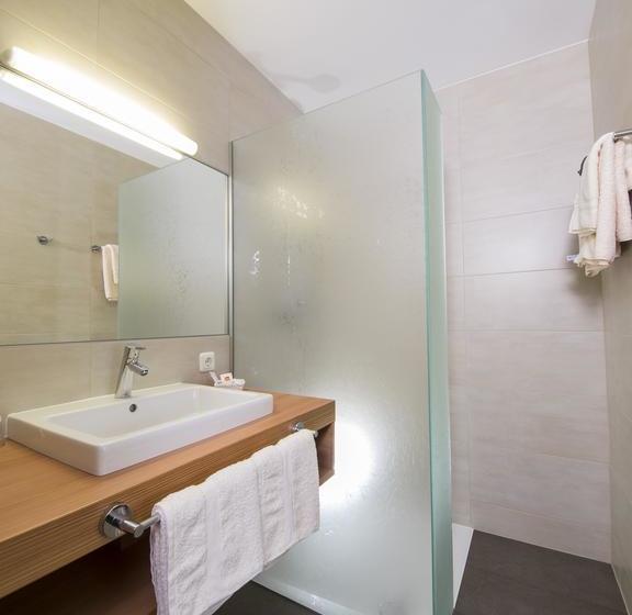 Hotel Guggenberger Pension 4