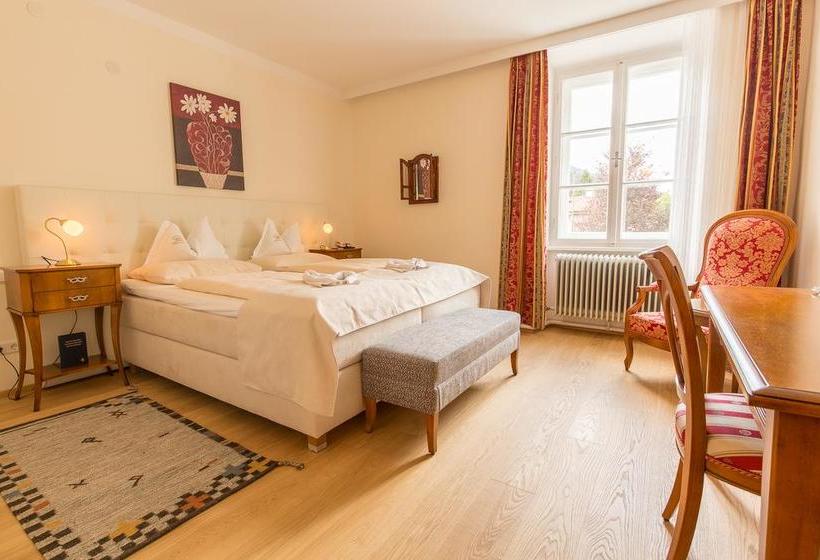 Hotel Biedermeier Schlössl Lerchenhof