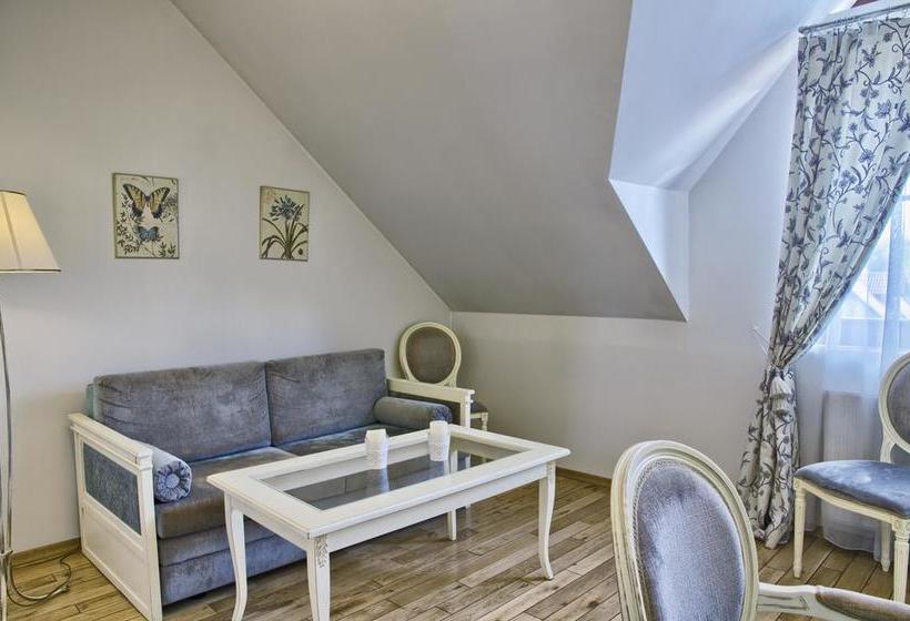 Villa Estera - Hotel & Restauracja 16