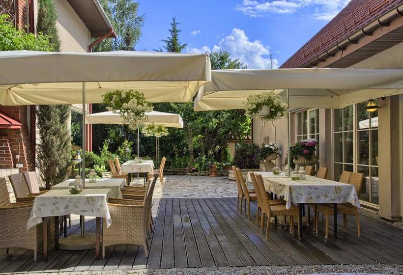 Villa Estera - Hotel & Restauracja 20