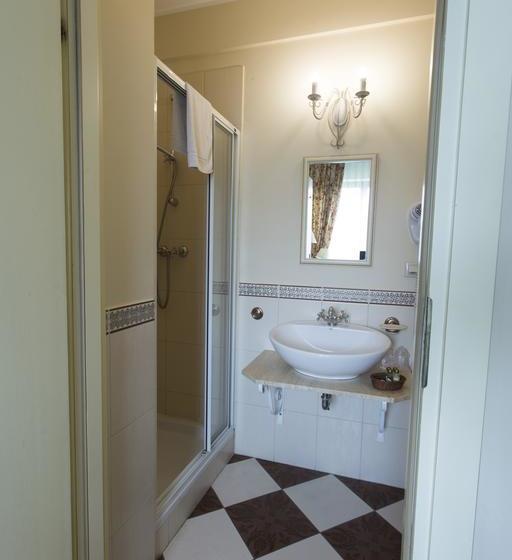 Villa Estera - Hotel & Restauracja 9