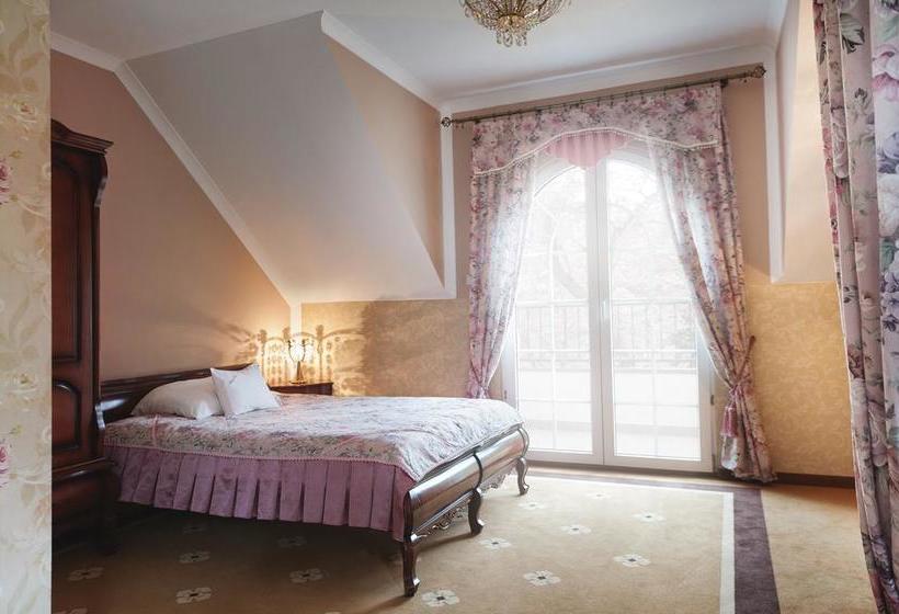 Hotel Dworek Binkowski