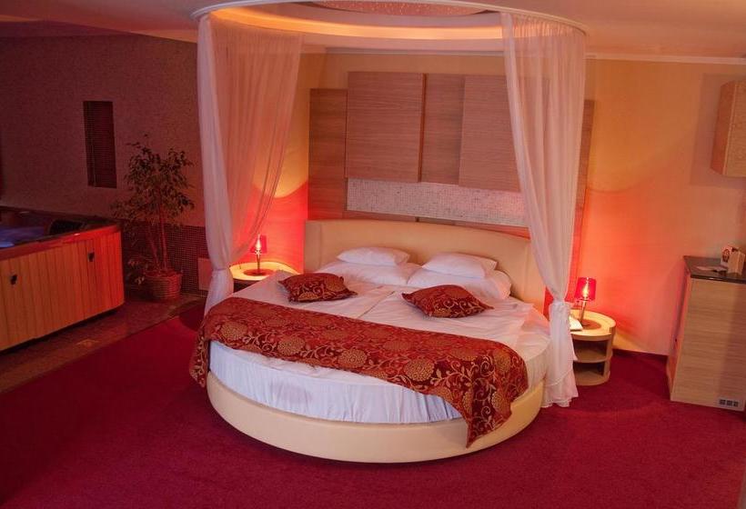 Hotel Erdospuszta Club 14