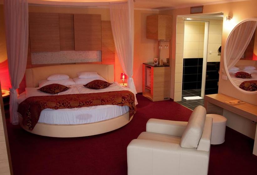 Hotel Erdospuszta Club 15