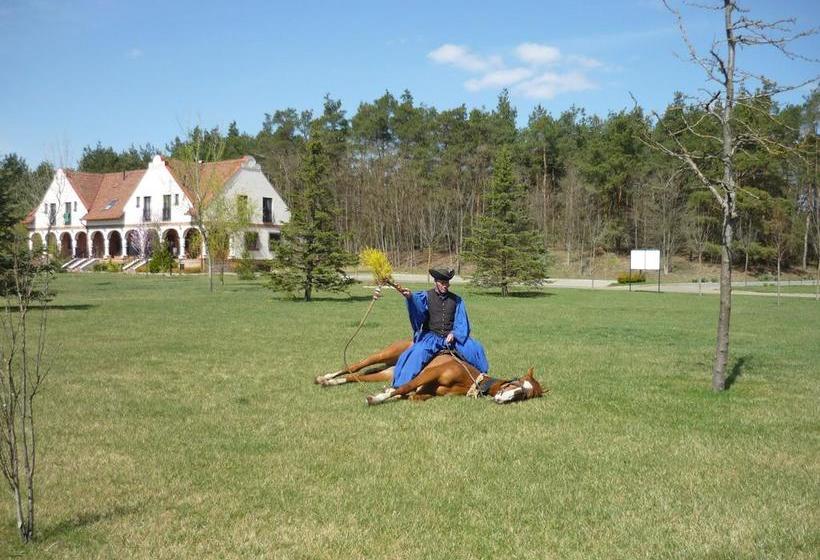 Hotel Erdospuszta Club 19