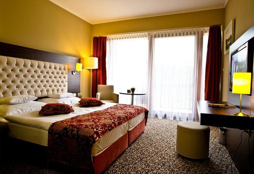 Hotel Erdospuszta Club 6