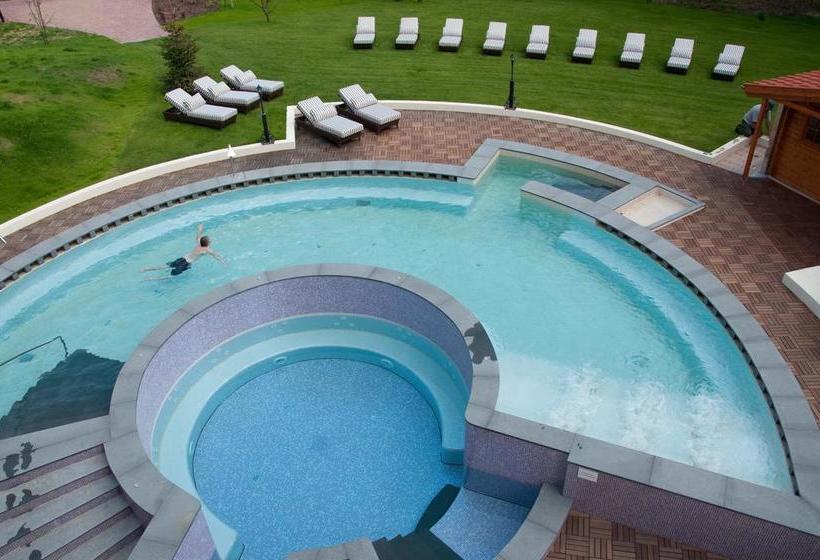 Hotel Erdospuszta Club 8