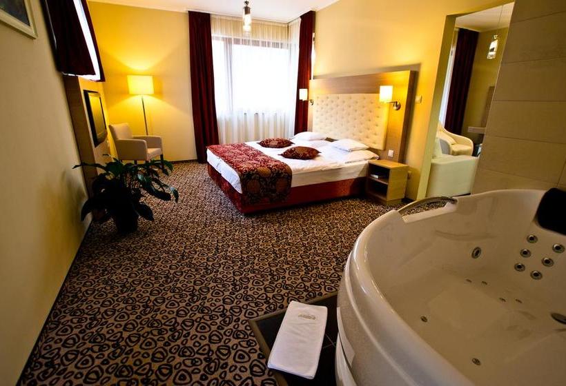 Hotel Erdospuszta Club 9