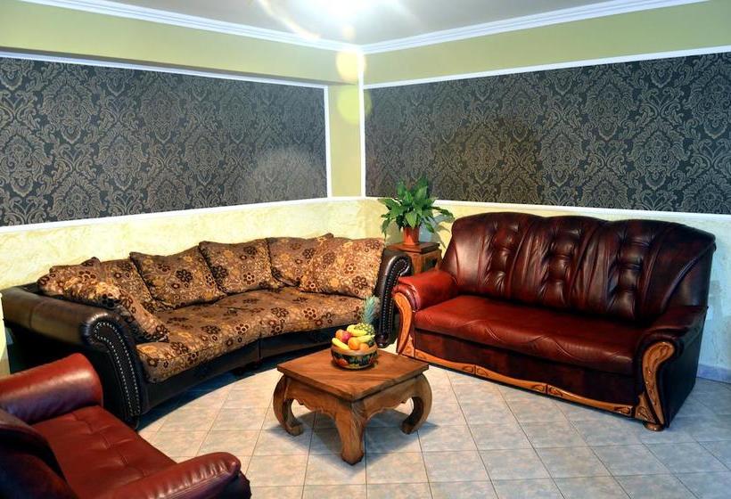 Hotel Flamingo Vendeghaz