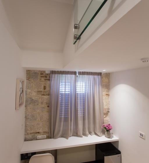 Hotel Bifora Heritage 18