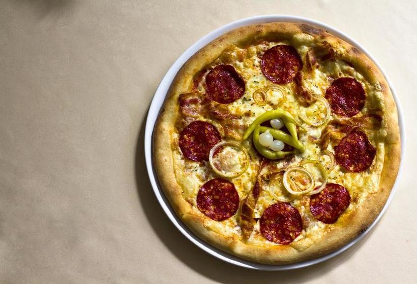 Hotel Royal Airport 13