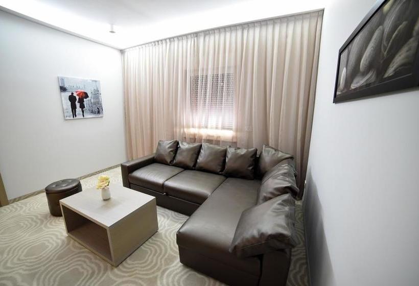 Hotel Royal Airport 17