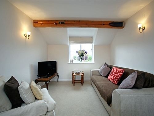 Orchard Cambridge 10