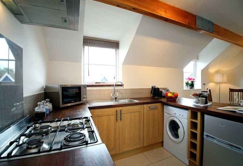 Orchard Cambridge 15